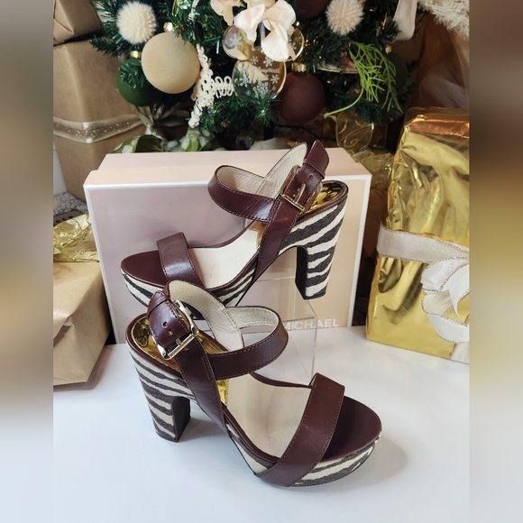 Michael Kohrs 7.5 Sexy Wedge Heel Ankle Strap Sandals Zebra with box - Picture 3 of 8